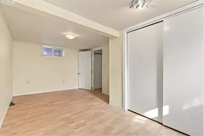 6221 NE Halsey St, Portland, OR 97213 - Photo 21