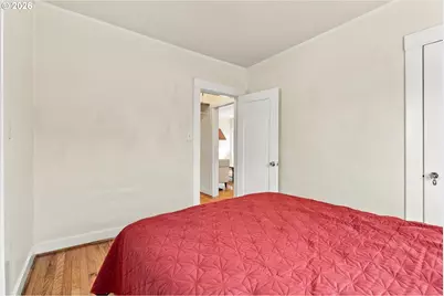 6221 NE Halsey St, Portland, OR 97213 - Photo 11
