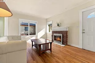 6221 NE Halsey St, Portland, OR 97213 - Photo 3