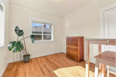 6221 NE Halsey St, Portland, OR 97213 - Photo 15