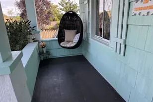 884 S 7th St, Coos Bay, OR 97420 - Photo 3