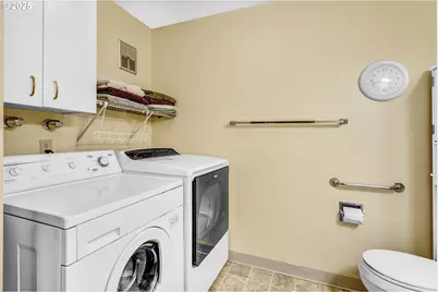 15117 NE Rose Pkwy #103, Portland, OR 97230 - Photo 9