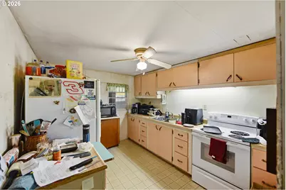 64426 Penny Rd, Coos Bay, OR 97420 - Photo 9