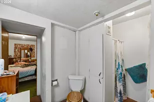 64426 Penny Rd, Coos Bay, OR 97420 - Photo 23