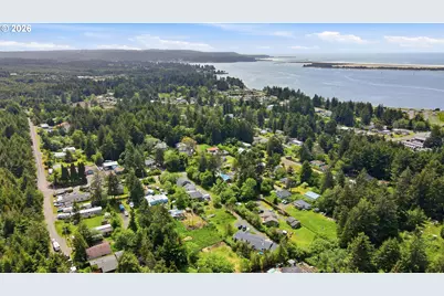 64426 Penny Rd, Coos Bay, OR 97420 - Photo 29