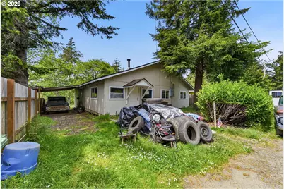 64426 Penny Rd, Coos Bay, OR 97420 - Photo 3