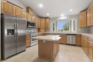 10235 SE 252nd Dr, Damascus, OR 97089 - Photo 11