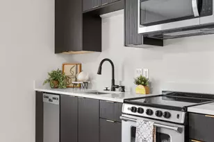 10985 E Burnside St, Portland, OR 97216 - Photo 7