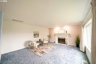 312 SW Cascade Meadow Dr, Sublimity, OR 97385 - Photo 11