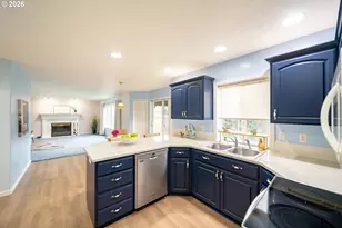 312 SW Cascade Meadow Dr, Sublimity, OR 97385 - Photo 7