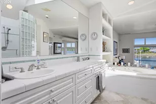 191 N Lotus Beach Dr, Portland, OR 97217 - Photo 31