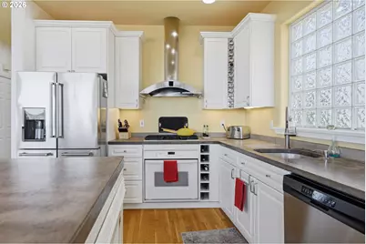 191 N Lotus Beach Dr, Portland, OR 97217 - Photo 13
