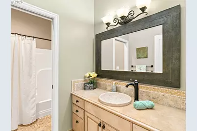 9630 SW Iowa Dr, Tualatin, OR 97062 - Photo 31