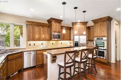 10329 SE Regina Ct, Happy Valley, OR 97086 - Photo 11