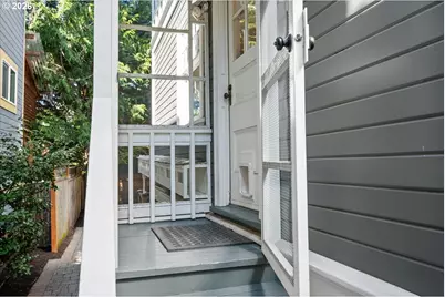 2035 NW Kearney St, Portland, OR 97209 - Photo 19