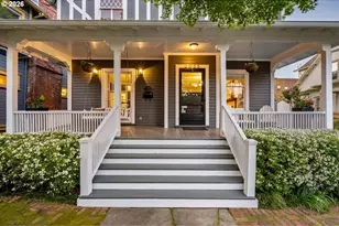 2035 NW Kearney St, Portland, OR 97209 - Photo 3