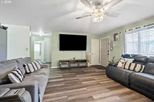 333 N 19th Ave, Cornelius, OR 97113 - Photo 3