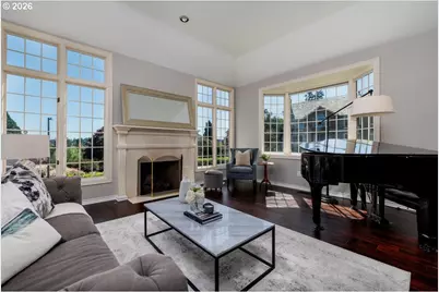 2055 Ridge Pointe Dr, Lake Oswego, OR 97034 - Photo 7