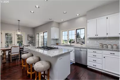 2055 Ridge Pointe Dr, Lake Oswego, OR 97034 - Photo 11