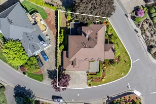 2055 Ridge Pointe Dr, Lake Oswego, OR 97034 - Photo 5