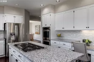 2055 Ridge Pointe Dr, Lake Oswego, OR 97034 - Photo 13