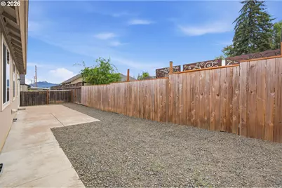 4760 Glacier Meadows Loop, Springfield, OR 97478 - Photo 39