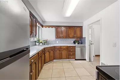 9810 NE 2nd St, Vancouver, WA 98664 - Photo 9