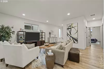 143 Shelton McMurphey Blvd, Eugene, OR 97401 - Photo 5