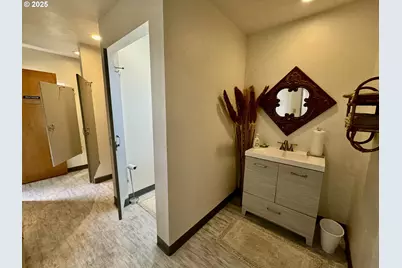 1495 8th St, Florence, OR 97439 - Photo 13