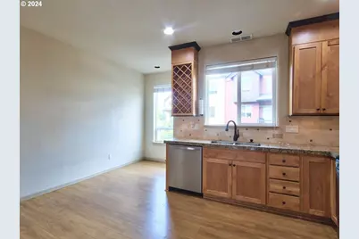 7728 NE Julie Ann Ln, Hillsboro, OR 97124 - Photo 19