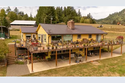 17779 Sitkum Ln, Myrtle Point, OR 97458 - Photo 5