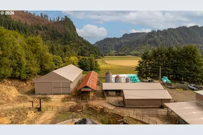 17779 Sitkum Ln, Myrtle Point, OR 97458 - Photo 25