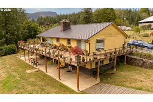 17779 Sitkum Ln, Myrtle Point, OR 97458 - Photo 9