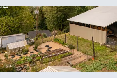 17779 Sitkum Ln, Myrtle Point, OR 97458 - Photo 17