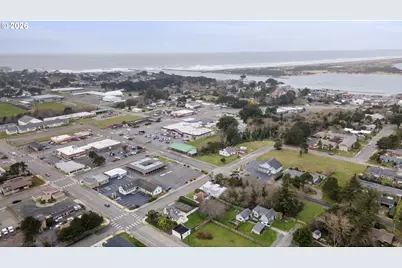 1055 SE Baltimore Ave, Bandon, OR 97411 - Photo 33