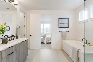 16150 NW Newberry Ln, Portland, OR 97229 - Photo 19
