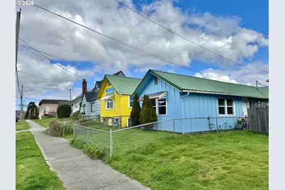 1032 S 4th St, Coos Bay, OR 97420 - Photo 1
