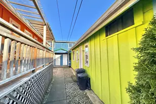 1032 S 4th St, Coos Bay, OR 97420 - Photo 13