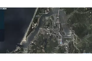 1032 S 4th St, Coos Bay, OR 97420 - Photo 41