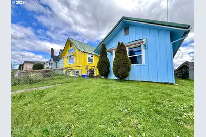 1032 S 4th St, Coos Bay, OR 97420 - Photo 5