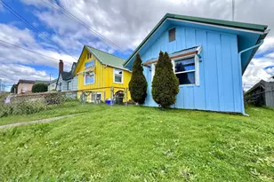 1032 S 4th St, Coos Bay, OR 97420 - Photo 5