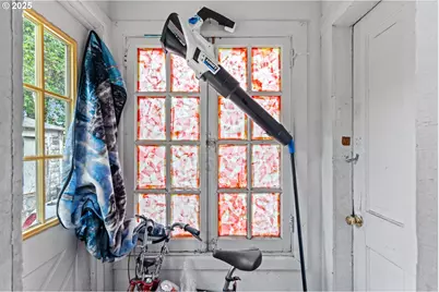 615 SW 5th St, Pendleton, OR 97801 - Photo 7