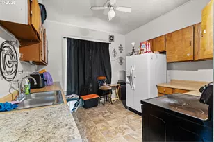 615 SW 5th St, Pendleton, OR 97801 - Photo 5