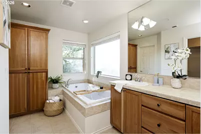 16393 SW Kessler Ln, Portland, OR 97224 - Photo 29