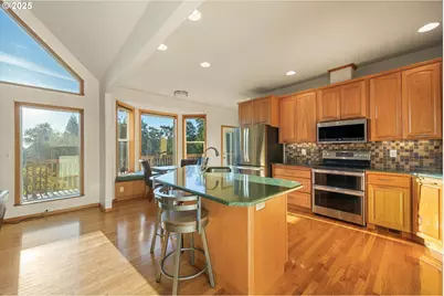 15043 NW Orchard View Rd, McMinnville, OR 97128 - Photo 9