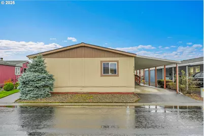 51459 SE Westlake Dr #102, Scappoose, OR 97056 - Photo 3