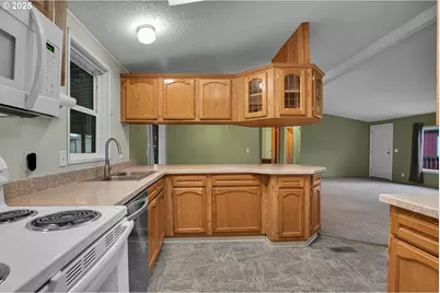 51459 SE Westlake Dr #102, Scappoose, OR 97056 - Photo 23