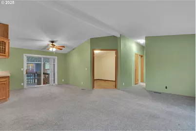 51459 SE Westlake Dr #102, Scappoose, OR 97056 - Photo 15