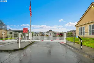 51459 SE Westlake Dr, Scappoose, OR 97056 - Photo 43