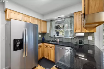 7360 SE Imperial Ct, Milwaukie, OR 97222 - Photo 9